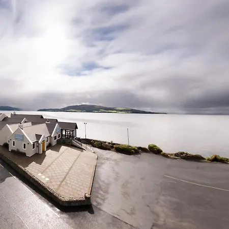 Otel The Waters Edge