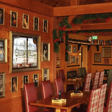 Hotel The Waters Edge *