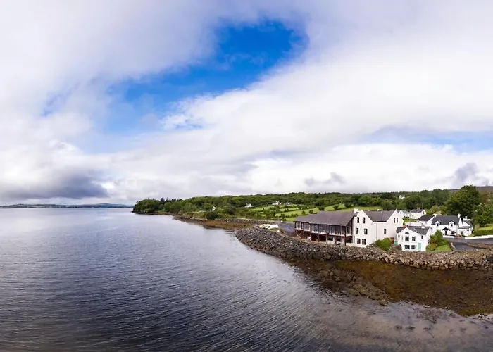 The Waters Edge * Rathmullan