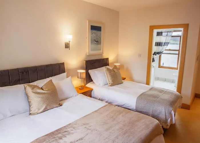 The Waters Edge Hotel