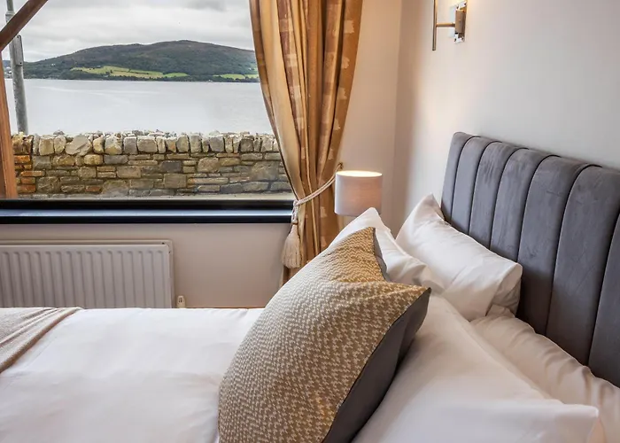 The Waters Edge 拉斯姆兰